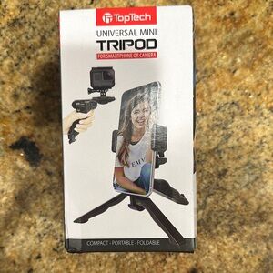Compact Tripod - Black